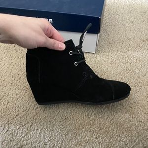 Black Toms wedges